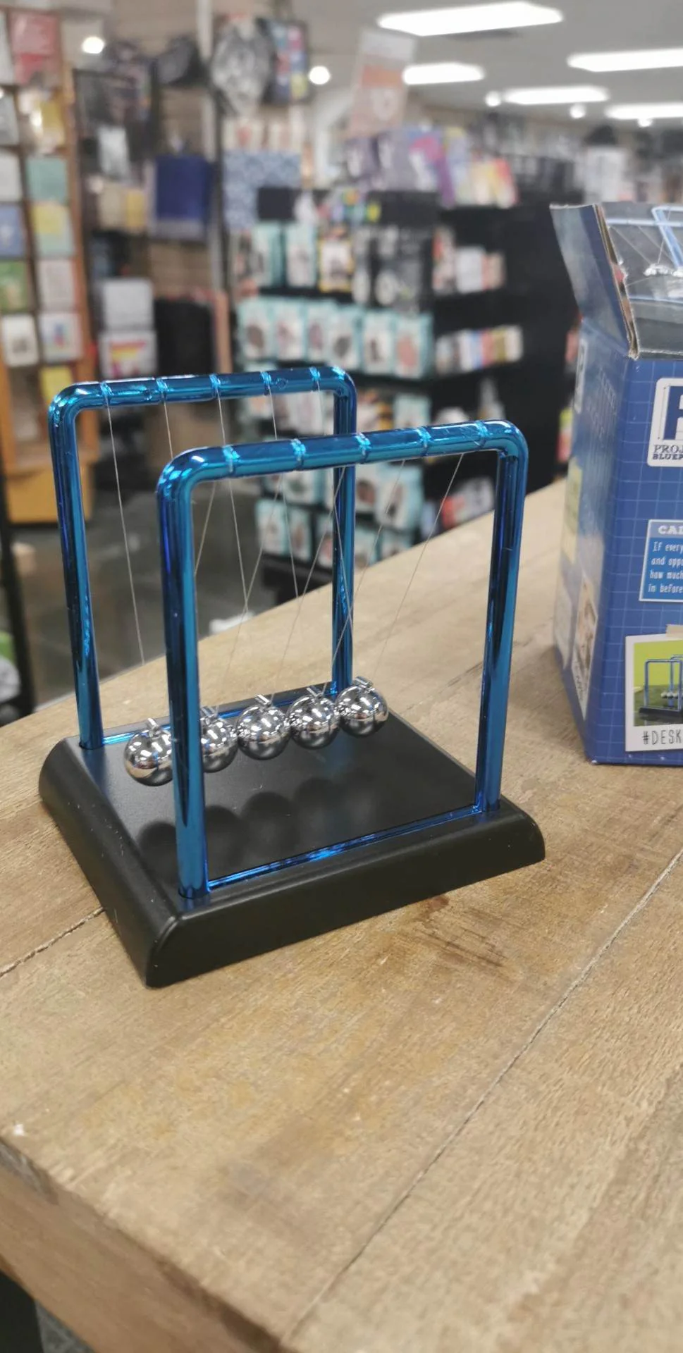 NEWTONS CRADLE BLUE DESKTOP OFFICE TOY