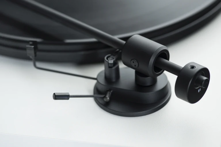 PRO-JECT PRIMARY E TURNTABLE ORTOFON OM CARTRIDGE - Image 3